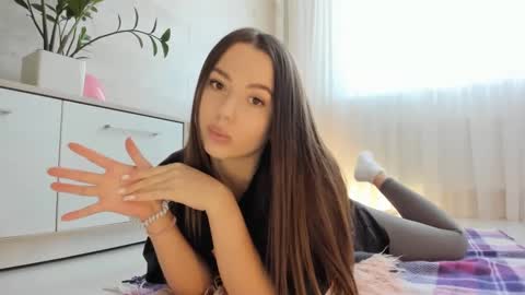 meryfoxxx online show from February 16, 2025, 12:43 pm