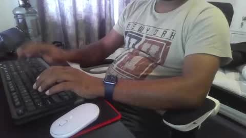 Snapshot of meshneo chatting on February 6, 2025, 10:32 pm meshneo online show from February 6, 2025, 10:32 pm