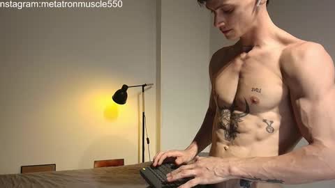 Snapshot of metatron_muscle chatting on January 27, 2025, 1:48 am Dany online show from January 27, 2025, 1:48 am