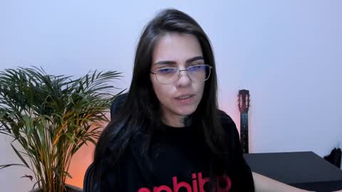Meurif online show from January 2, 2025, 7:01 am