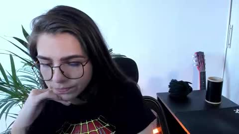 Meurif online show from November 26, 2025, 3:13 pm