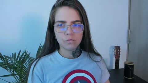 Meurif online show from May 3, 2026, 2:50 am
