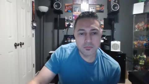 Snapshot of mexirican80 chatting on February 6, 2026, 5:16 pm The MexiRican online show from February 6, 2026, 5:16 pm