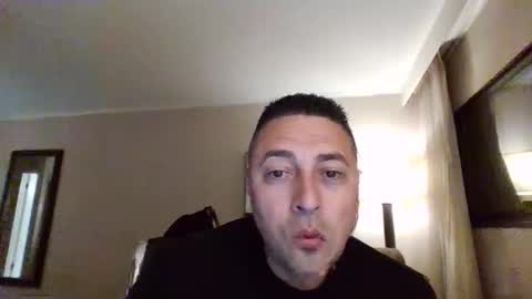 Snapshot of mexirican80 chatting on April 13, 2026, 4:18 am The MexiRican online show from April 13, 2026, 4:18 am