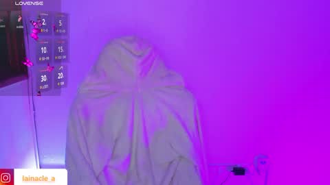 Snapshot of mexitalyguitarist chatting on April 14, 2026, 3:23 am Booniee online show from April 14, 2026, 3:23 am