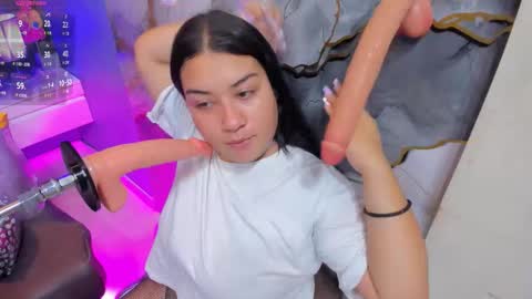 mey velvet online show from October 28, 2025, 11:25 am