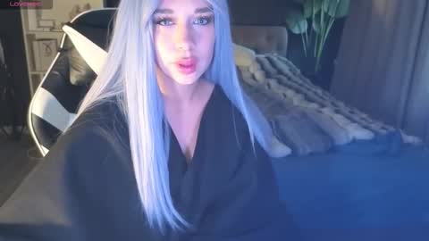 Snapshot of mezzalunaa chatting on September 27, 2025, 2:38 am vollmond online show from September 27, 2025, 2:38 am