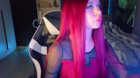 Snapshot of mezzalunaa chatting on November 1, 2025, 12:51 pm vollmond online show from November 1, 2025, 12:51 pm