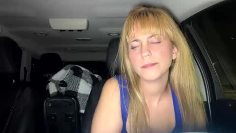 mezzy69 online show from November 6, 2025, 9:21 am