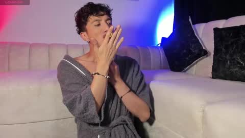 MATHIAS online show from May 14, 2026, 5:36 am