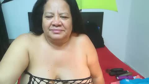 Snapshot of mhia1972 chatting on April 5, 2026, 4:53 am mhia1972 online show from April 5, 2026, 4:53 am
