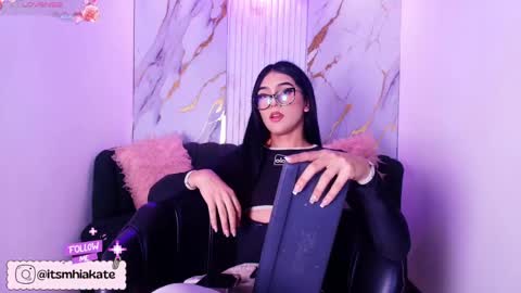Mhia Kate online show from May 5, 2026, 12:13 pm