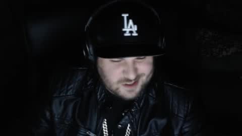 Snapshot of mi_vida21 chatting on January 18, 2026, 6:12 pm just ask online show from January 18, 2026, 6:12 pm