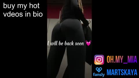 Mia Martskaya online show from November 18, 2025, 7:57 am