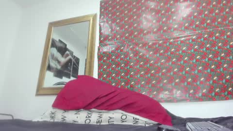 Emi online show from December 27, 2024, 7:24 pm