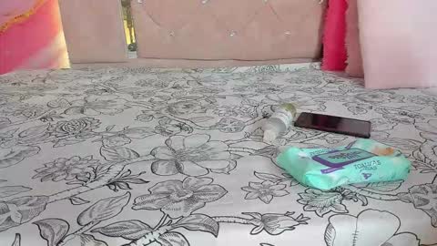 mia__blaze_ online show from February 11, 2026, 3:00 am