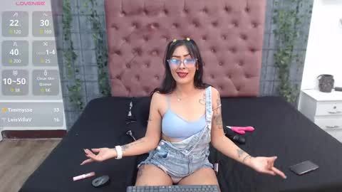 Mia online show from February 19, 2025, 6:44 am