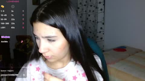 Snapshot of mia__lopez_ chatting on December 7, 2024, 4:20 am Mia online show from December 7, 2024, 4:20 am