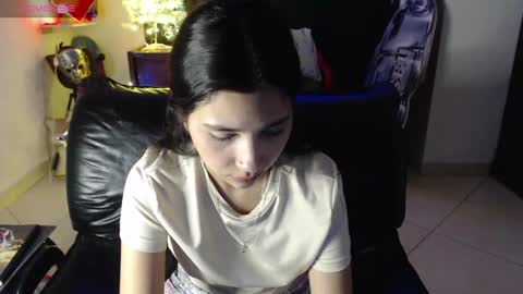 Snapshot of mia__lopez_ chatting on January 10, 2025, 5:47 am Mia online show from January 10, 2025, 5:47 am