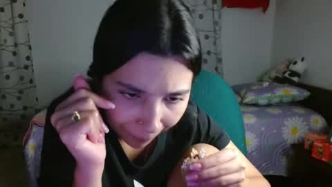 Snapshot of mia__lopez_ chatting on February 27, 2025, 4:20 am Mia online show from February 27, 2025, 4:20 am