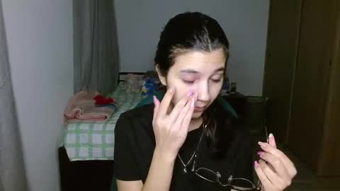 Snapshot of mia__lopez_ chatting on October 21, 2025, 1:39 am Mia online show from October 21, 2025, 1:39 am