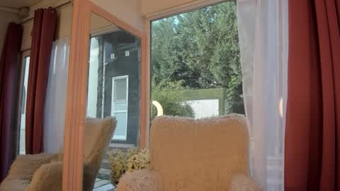 Snapshot of mia__milan chatting on October 10, 2025, 6:34 am Mia  Milan online show from October 10, 2025, 6:34 am