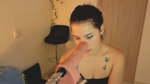 Snapshot of mia_adams66 chatting on October 8, 2025, 2:42 am Mia adams  online show from October 8, 2025, 2:42 am