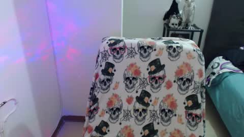 mia online show from February 1, 2025, 1:12 am