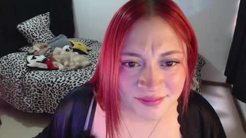 mia online show from May 5, 2026, 9:56 pm