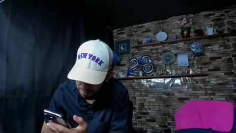 Snapshot of mia_and_vincentt chatting on September 16, 2025, 4:13 am Mia and vincentt model indepent online show from September 16, 2025, 4:13 am