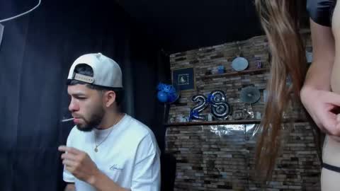 Snapshot of mia_and_vincentt chatting on September 17, 2025, 6:37 am Mia and vincentt model indepent online show from September 17, 2025, 6:37 am