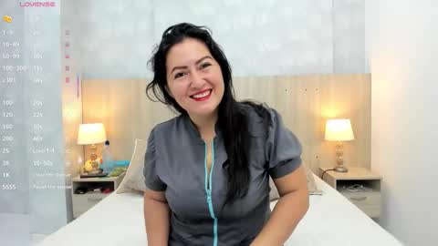 Snapshot of mia_aristizabal chatting on October 21, 2025, 11:22 am Mia Aristizabal online show from October 21, 2025, 11:22 am