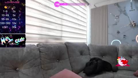 Mia online show from February 21, 2025, 5:09 pm