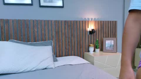 Snapshot of mia_bellefort chatting on February 21, 2026, 8:43 pm Mia Bellefort online show from February 21, 2026, 8:43 pm