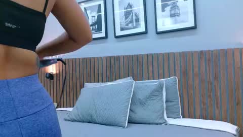 Snapshot of mia_bellefort chatting on February 23, 2026, 8:28 pm Mia Bellefort online show from February 23, 2026, 8:28 pm