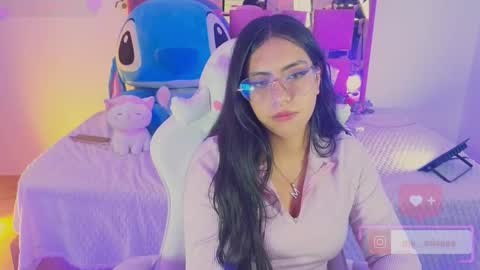 Snapshot of mia_bnnyy chatting on October 14, 2025, 8:31 pm mia_bnnyy online show from October 14, 2025, 8:31 pm