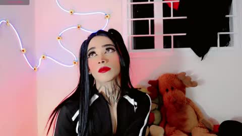 mia califa online show from May 16, 2026, 5:26 am