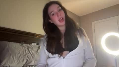 Mia online show from February 2, 2026, 5:28 am