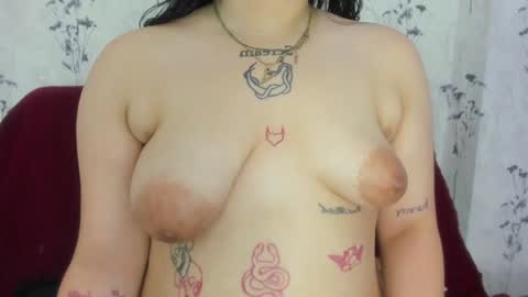 Snapshot of mia_candy_0 chatting on December 19, 2024, 3:30 pm Mia online show from December 19, 2024, 3:30 pm