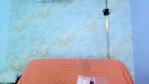 Snapshot of mia_candy_0 chatting on October 2, 2025, 12:01 pm Mia  online show from October 2, 2025, 12:01 pm