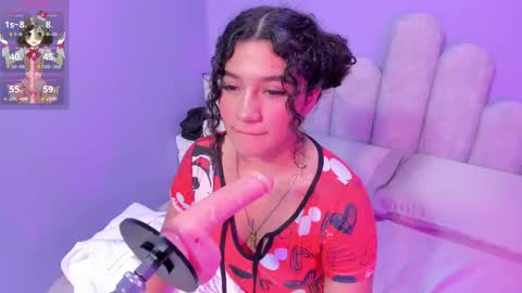 mia online show from September 16, 2025, 11:55 am