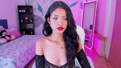 Mia online show from May 13, 2026, 8:38 pm