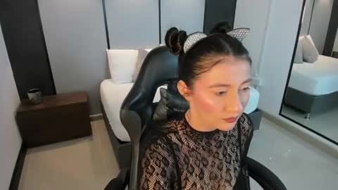 Snapshot of mia_collins96 chatting on May 21, 2026, 2:40 am M I A online show from May 21, 2026, 2:40 am