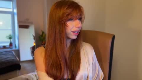 Snapshot of mia_daddysgirl chatting on October 17, 2025, 7:55 am Daddys Girl online show from October 17, 2025, 7:55 am