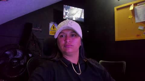 Snapshot of mia_daniela_ chatting on October 1, 2025, 5:57 am Mia daniela online show from October 1, 2025, 5:57 am