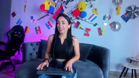 mia_davis__ online show from June 21, 2026, 12:08 pm