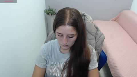 Mia online show from February 3, 2026, 1:49 pm