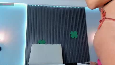 Mia Dollce online show from March 20, 2026, 10:42 am