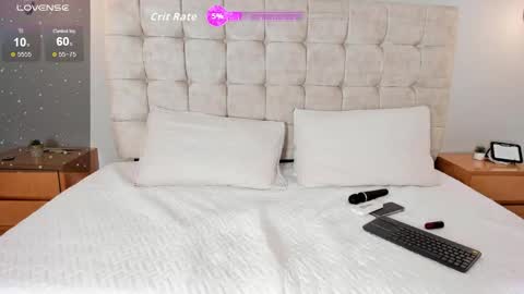 Snapshot of mia_dolls18 chatting on May 31, 2026, 4:20 am MIA help me get to 25 hands up online show from May 31, 2026, 4:20 am