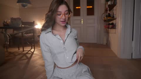 Snapshot of mia_dynasty chatting on October 29, 2025, 6:09 pm Mia online show from October 29, 2025, 6:09 pm